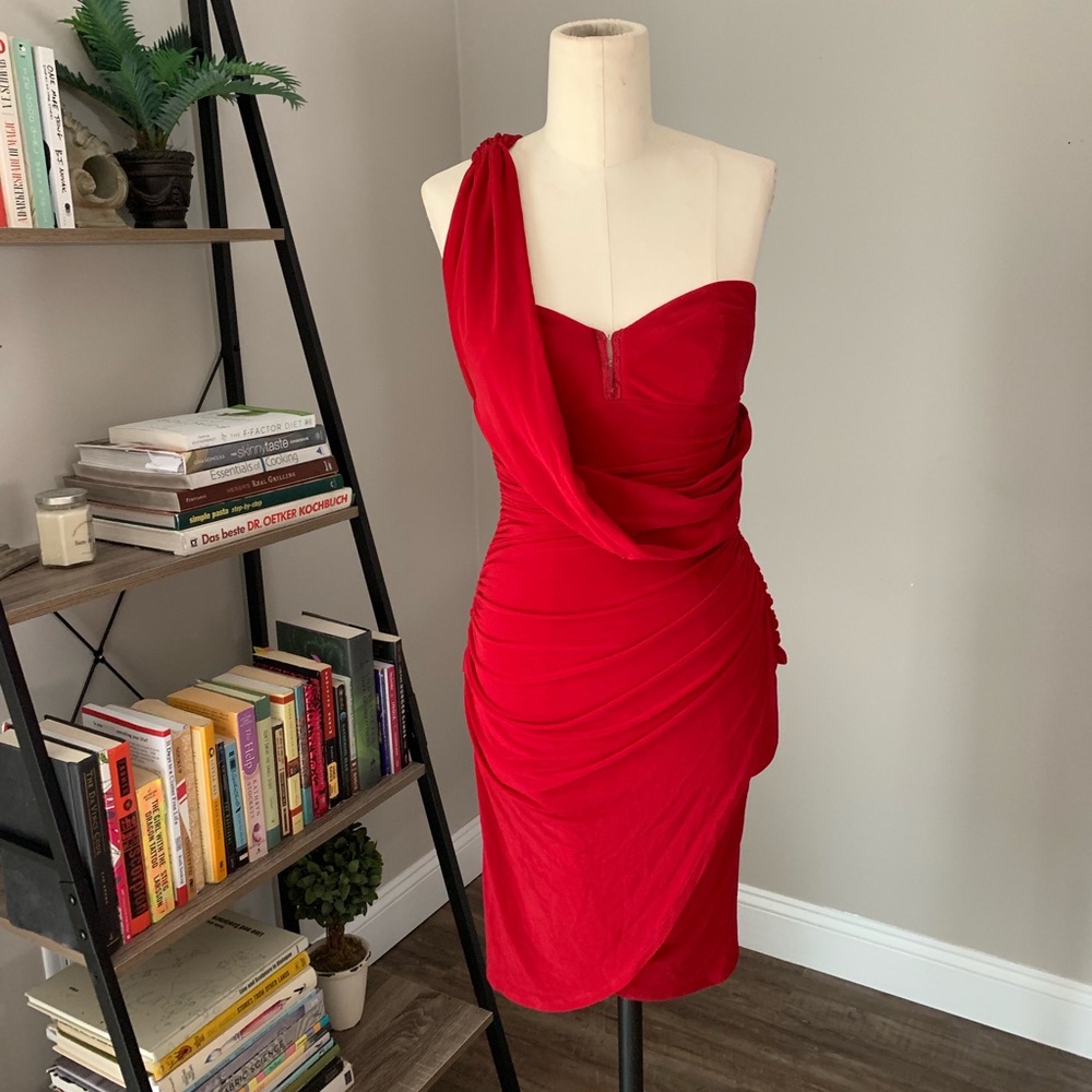 Fiery Red Alexia Admor Fitted Shoulder Dress